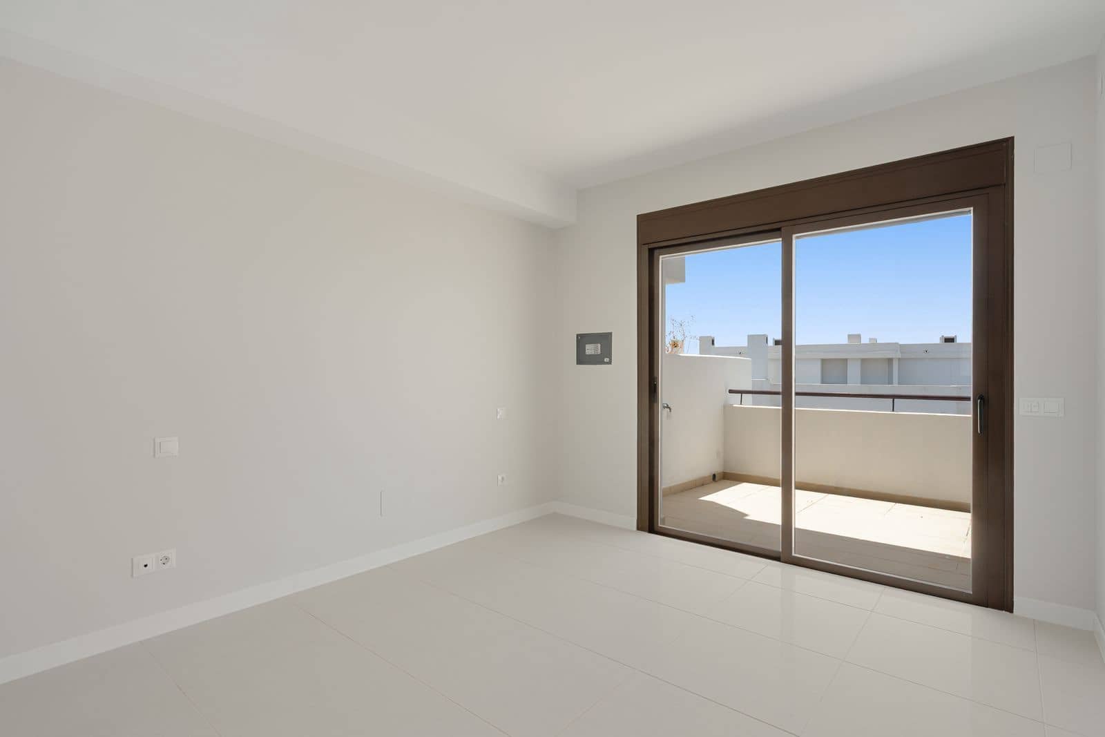 2 soveværelse Lejlighed til salg i Estepona - € 295.000 (Ref: 9967500)
