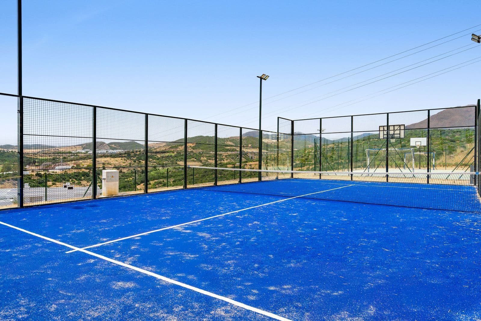 2 soveværelse Lejlighed til salg i Estepona - € 295.000 (Ref: 9967500)