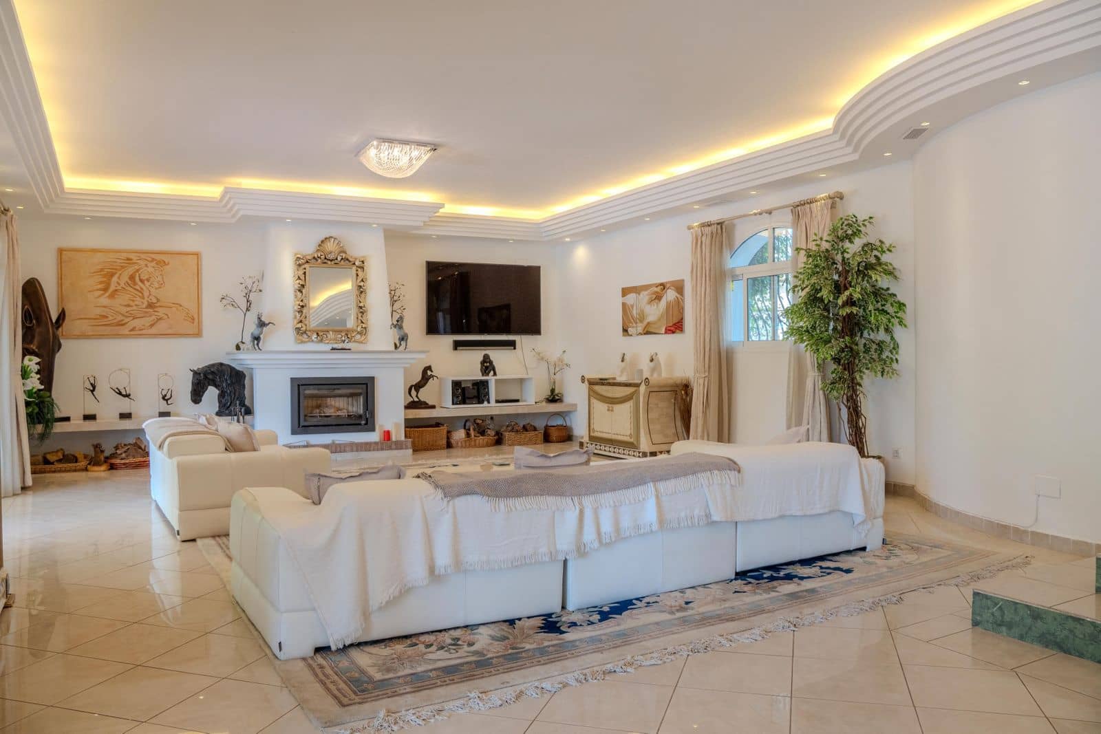 6 Zimmer Villa zu verkaufen in Benahavis - 2.400.000 € (Ref: 9967501)