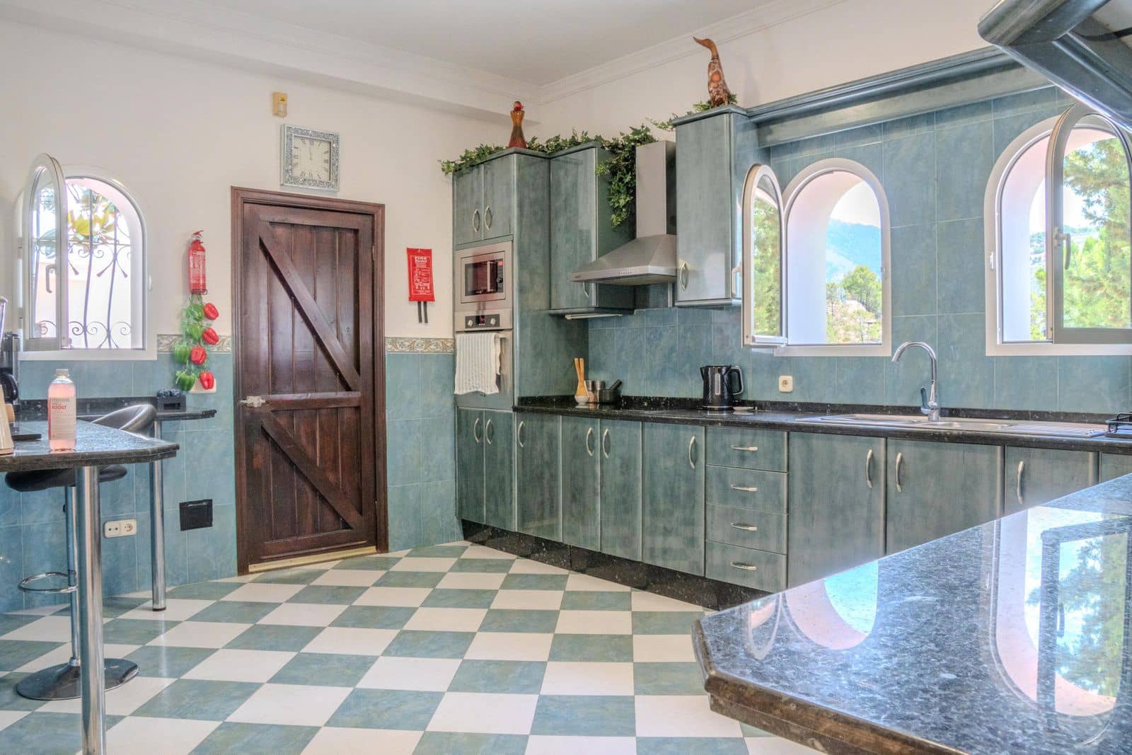 6 Zimmer Villa zu verkaufen in Benahavis - 2.400.000 € (Ref: 9967501)