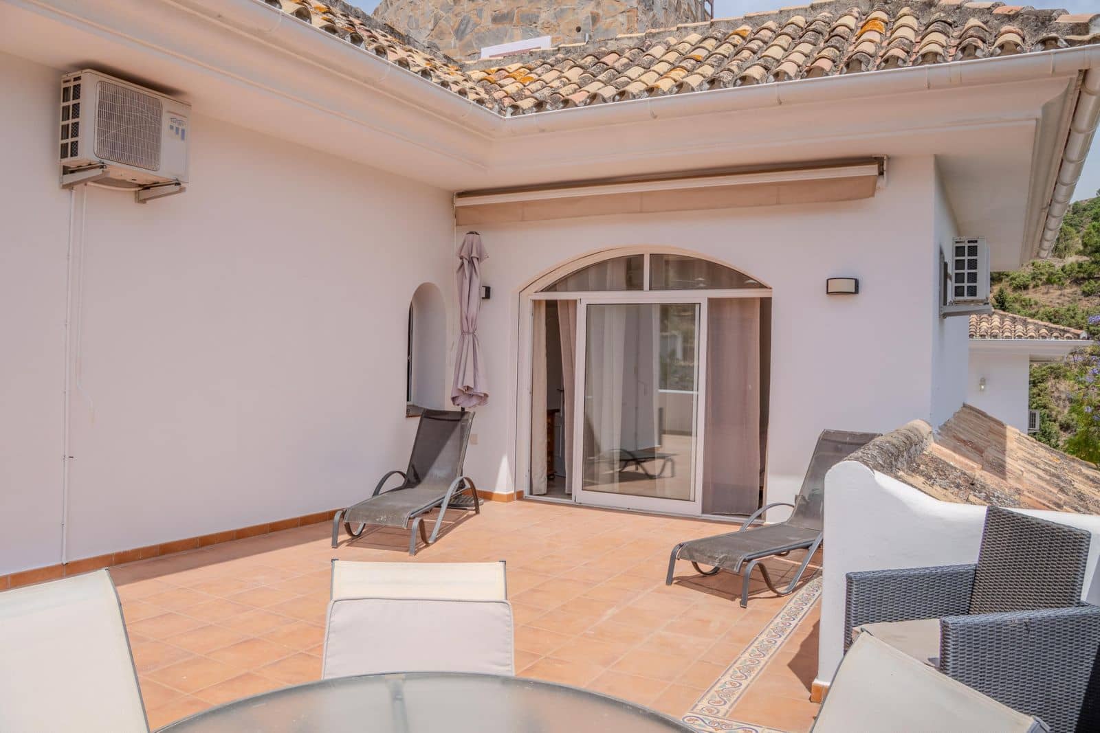 6 Zimmer Villa zu verkaufen in Benahavis - 2.400.000 € (Ref: 9967501)