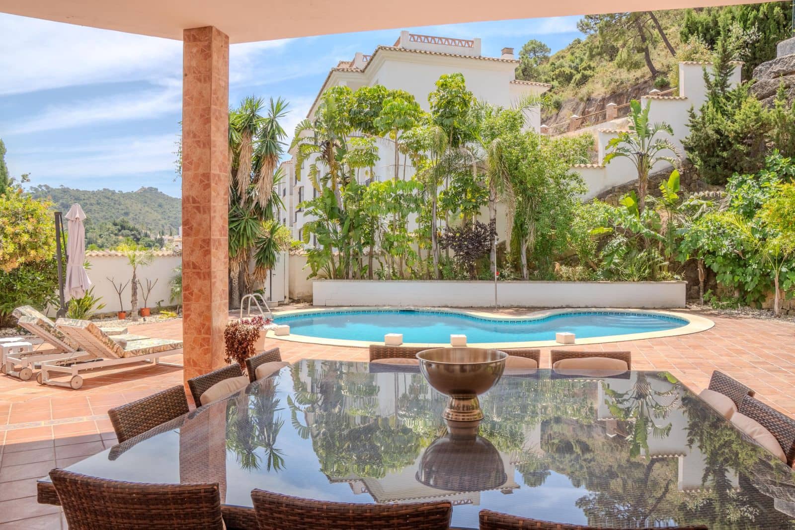 6 Zimmer Villa zu verkaufen in Benahavis - 2.400.000 € (Ref: 9967501)