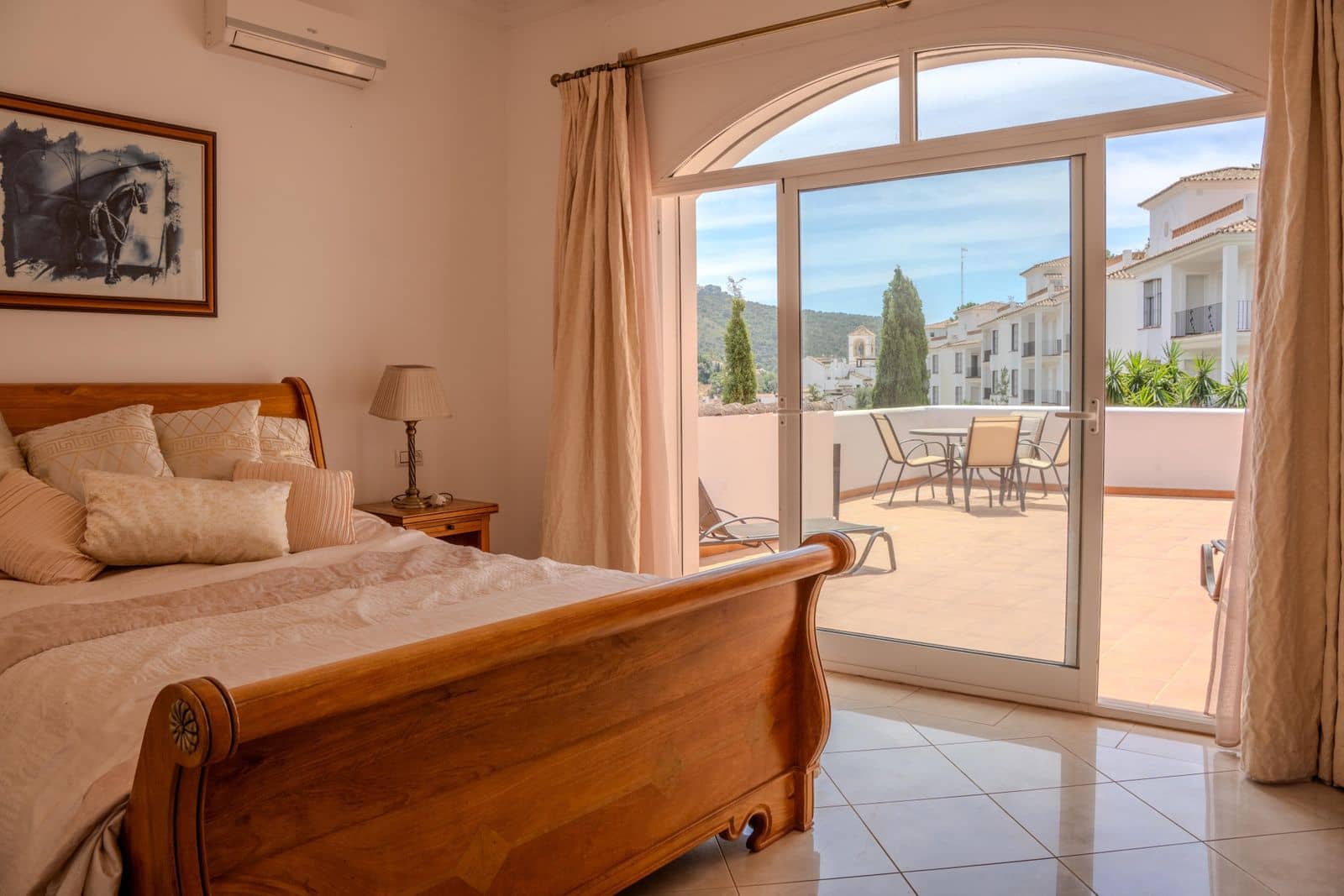 6 Zimmer Villa zu verkaufen in Benahavis - 2.400.000 € (Ref: 9967501)