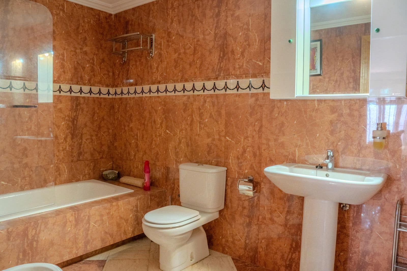 6 Zimmer Villa zu verkaufen in Benahavis - 2.400.000 € (Ref: 9967501)