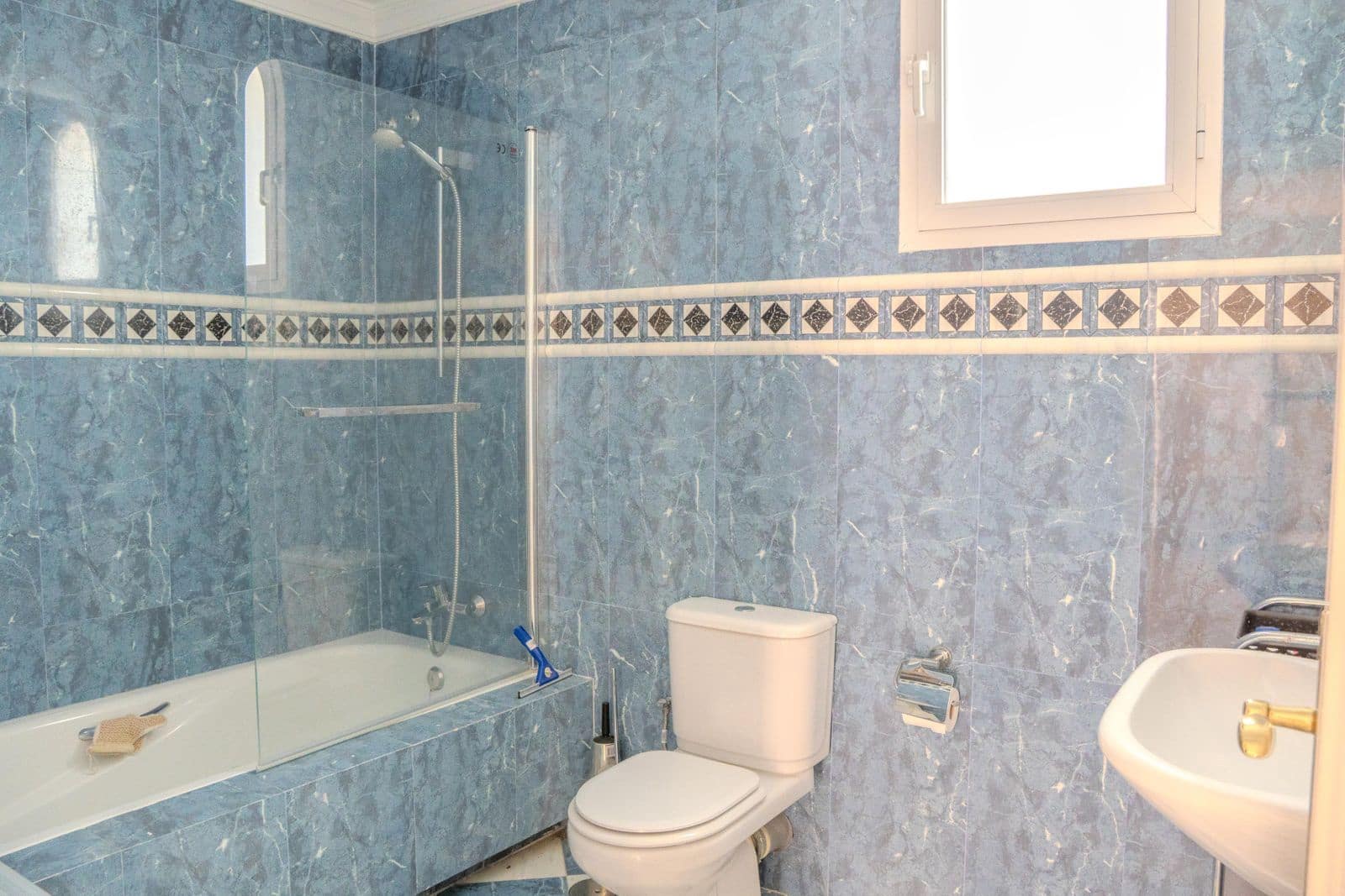 6 Zimmer Villa zu verkaufen in Benahavis - 2.400.000 € (Ref: 9967501)