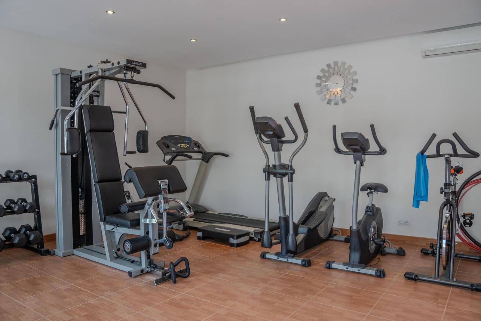 6 Zimmer Villa zu verkaufen in Benahavis - 2.400.000 € (Ref: 9967501)