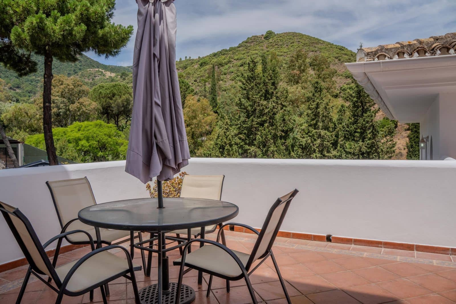 6 Zimmer Villa zu verkaufen in Benahavis - 2.400.000 € (Ref: 9967501)