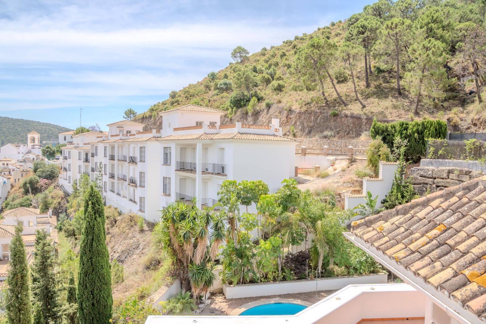 6 Zimmer Villa zu verkaufen in Benahavis - 2.400.000 € (Ref: 9967501)