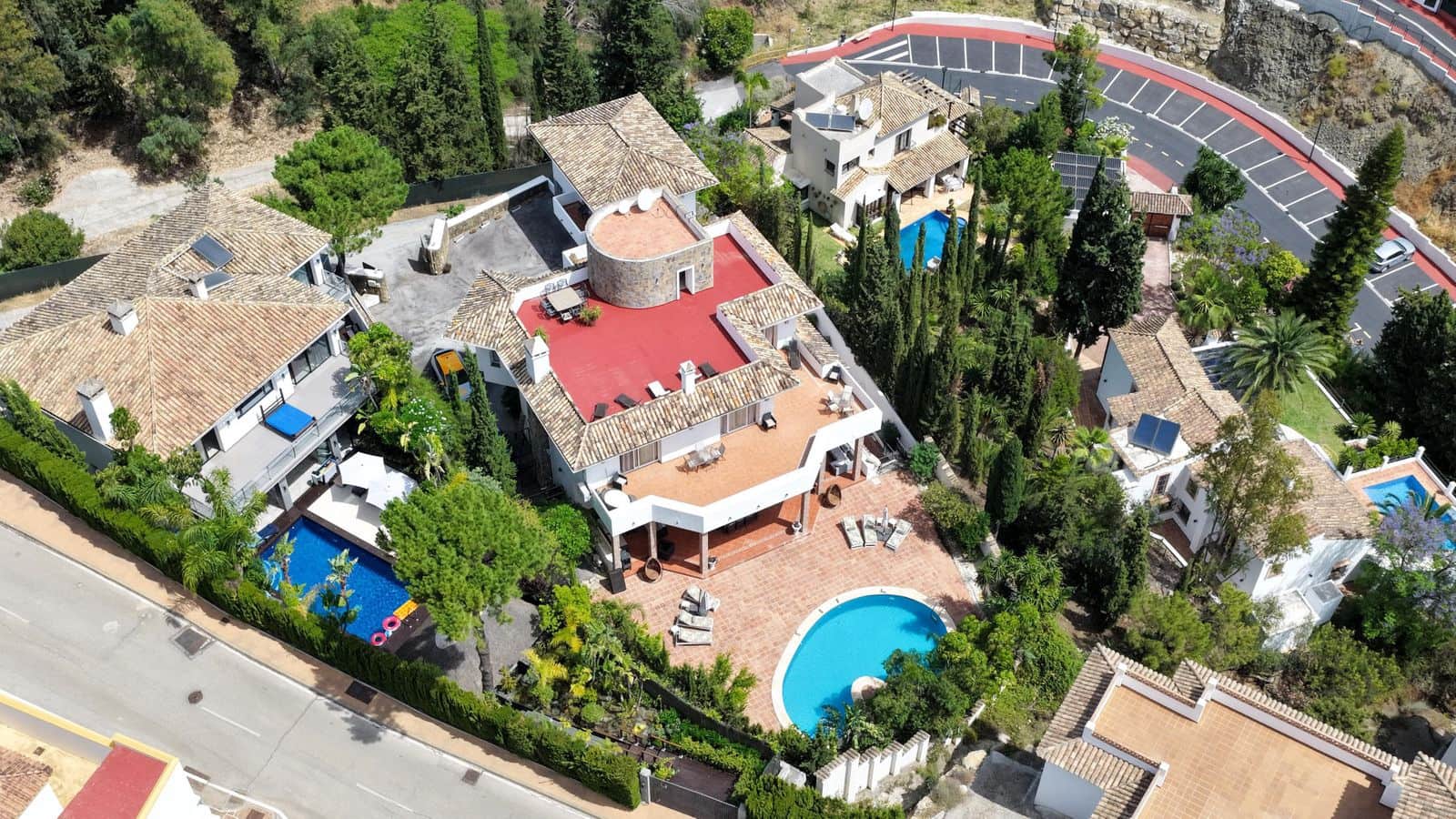 6 Zimmer Villa zu verkaufen in Benahavis - 2.400.000 € (Ref: 9967501)