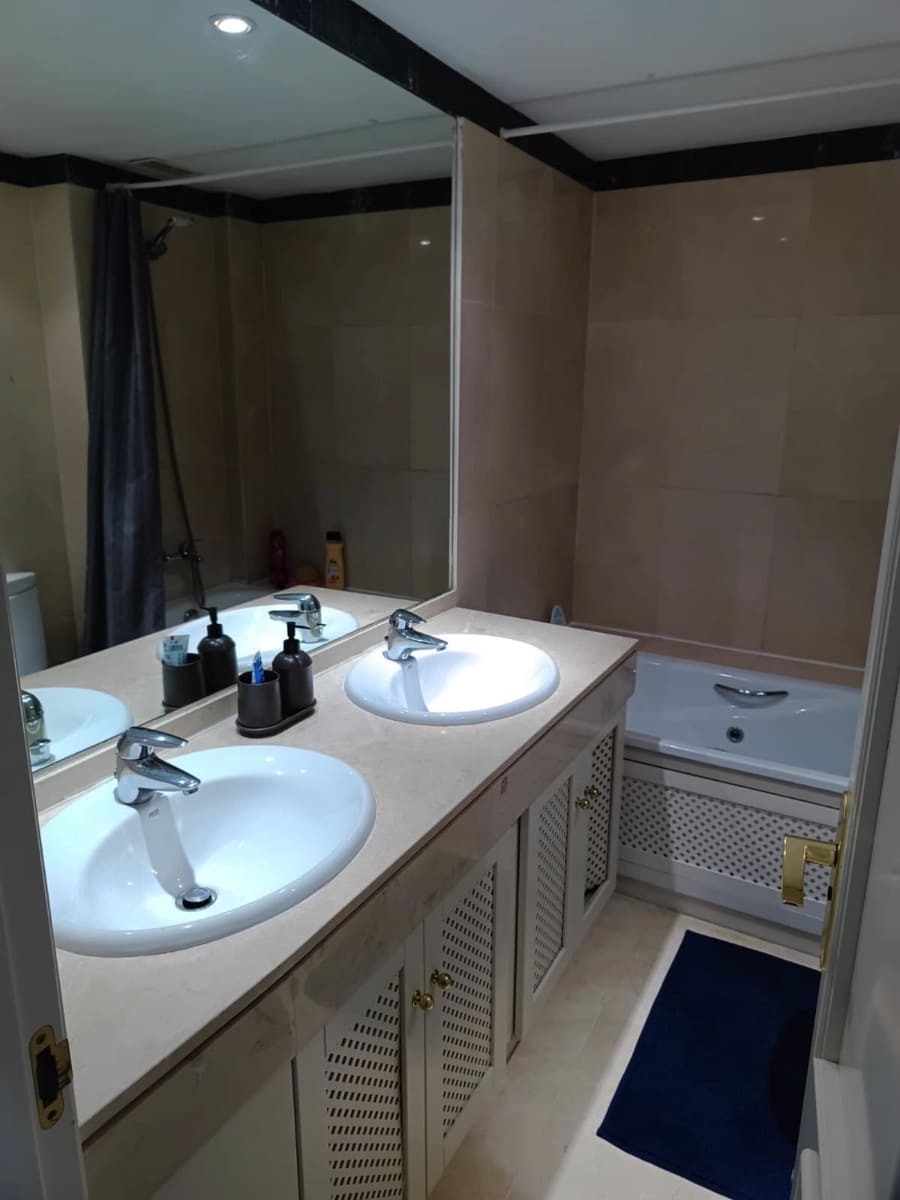 3 quarto Apartamento para venda em Sotogrande - 720 000 € (Ref: 9967503)