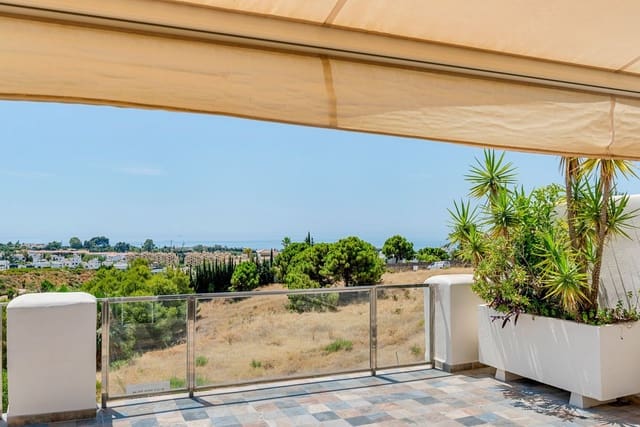 2 quarto Penthouse para venda em New Golden Mile, Estepona - 460 000 € (Ref: 9967505)