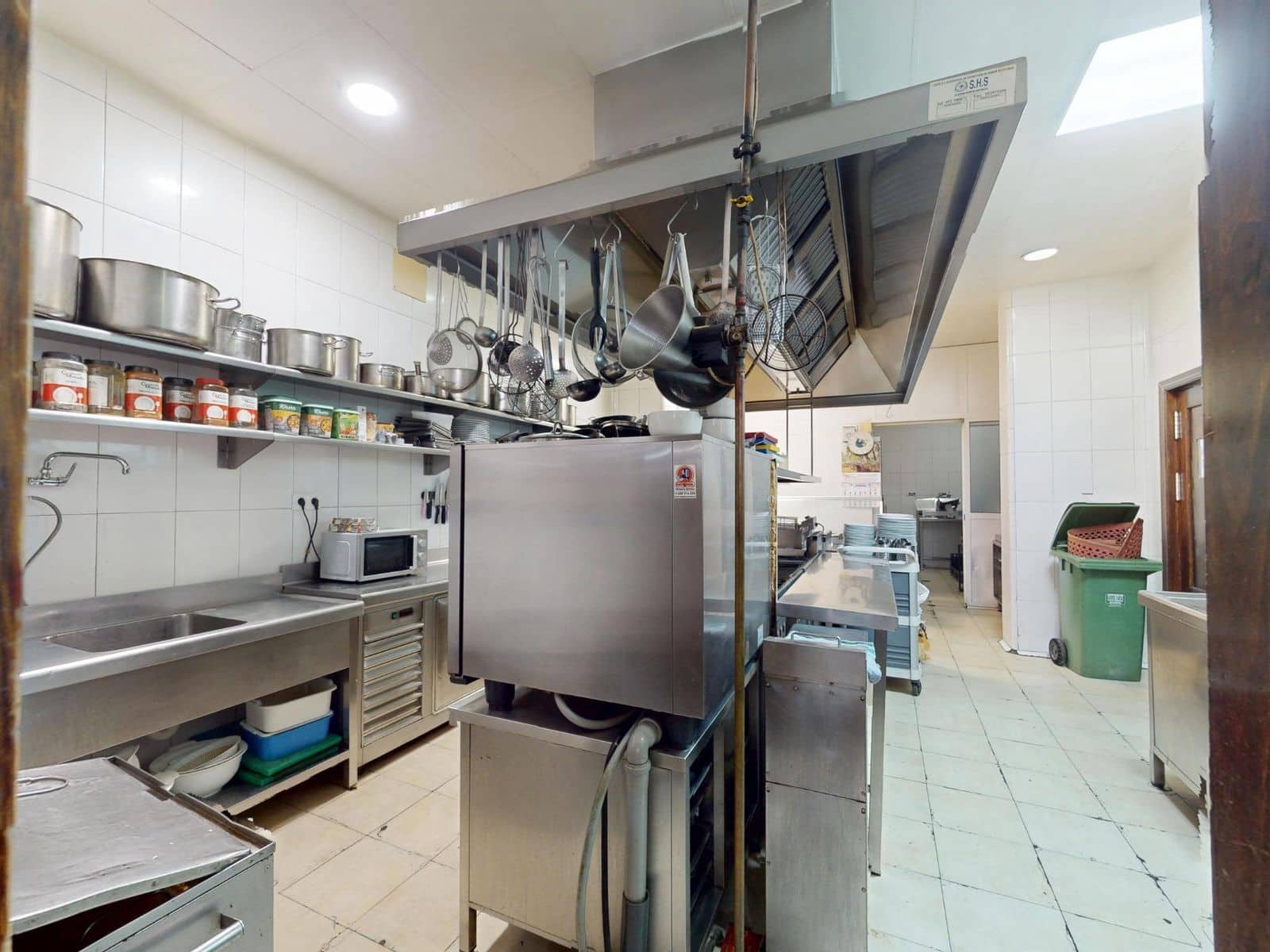 Restaurant/Bar til salg i Benalmadena - € 800.000 (Ref: 9967507)