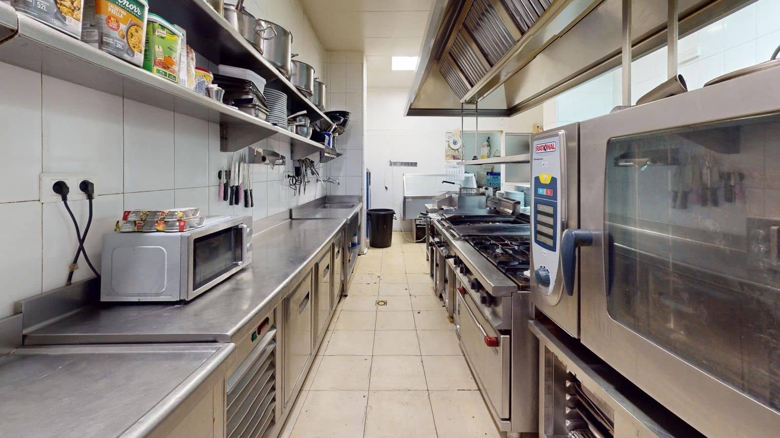 Restaurant/Bar til salg i Benalmadena - € 800.000 (Ref: 9967507)