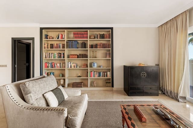 2 slaapkamer Appartement te koop in Atalaya-Isdabe, Estepona - € 645.000 (Ref: 9967510)
