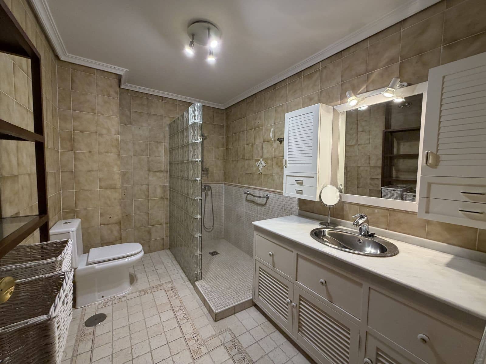 4 makuuhuone Huoneisto myytävänä paikassa San Pedro de Alcantara - 875 000 € (Ref: 9967512)