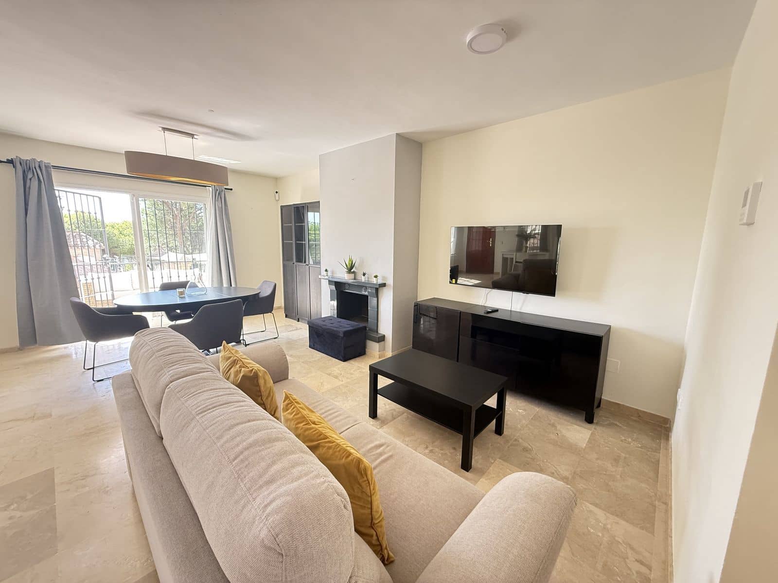2 soverom Leilighet til salgs i Aloha Golf - € 539 000 (Ref: 9967514)