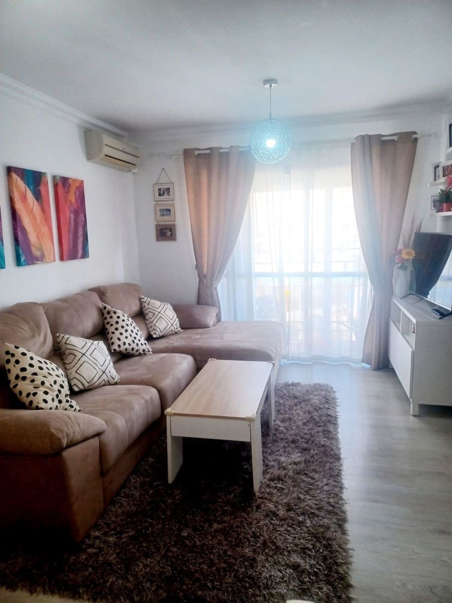 3 bedroom Apartment for sale in Estepona - € 259,000 (Ref: 9967524)