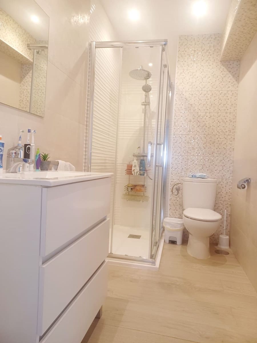 3 bedroom Apartment for sale in Estepona - € 259,000 (Ref: 9967524)