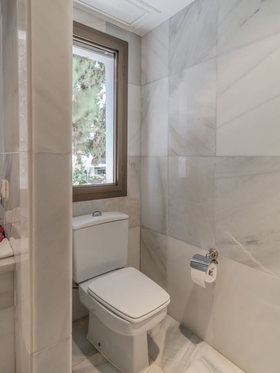 4 sovrum Takvåning till salu i Golden Mile - 1 750 000 € (Ref: 9967530)