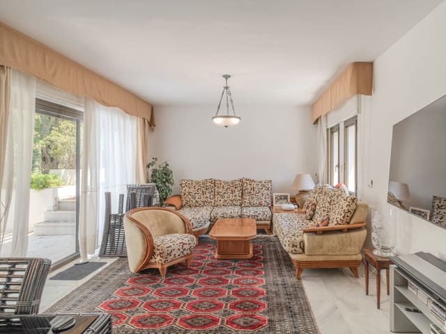 4 sovrum Takvåning till salu i Golden Mile, Marbella - 1 750 000 € (Ref: 9967530)