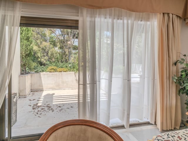 4 sovrum Takvåning till salu i Golden Mile, Marbella - 1 750 000 € (Ref: 9967530)