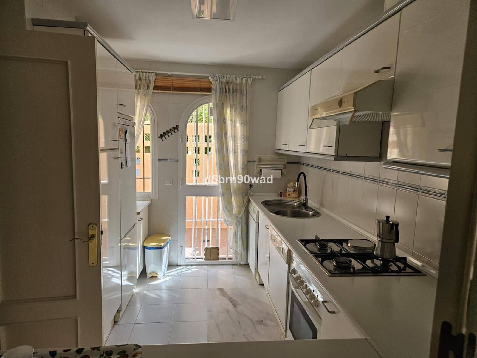 Casa de 3 habitaciones en Atalaya-Isdabe en venta - 850.000 € (Ref: 9998167)