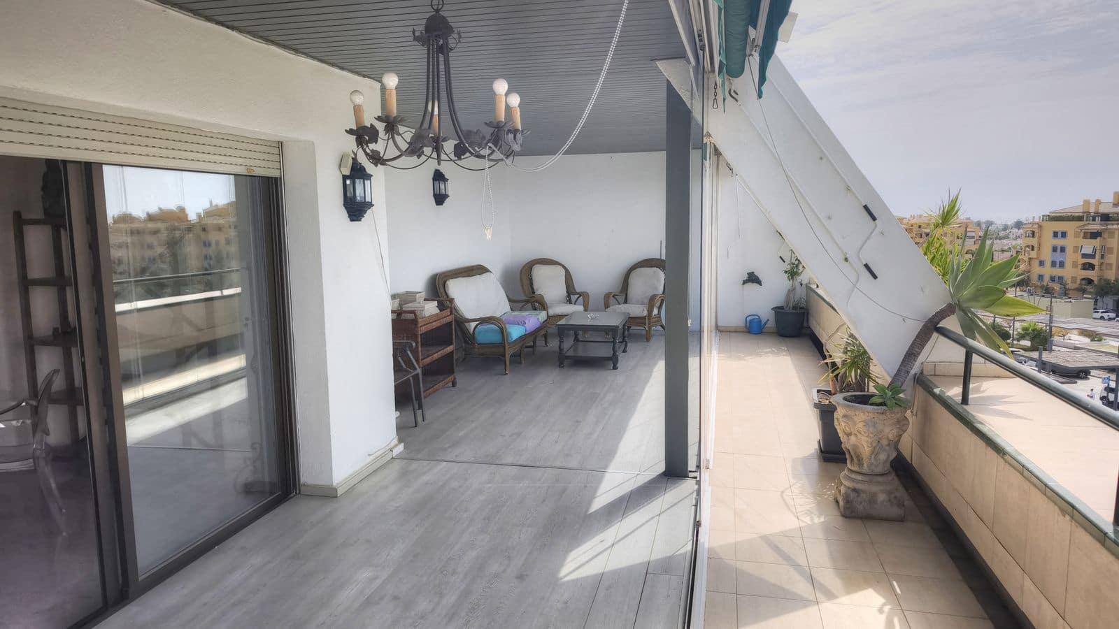 4 soveværelse Lejlighed til salg i San Pedro de Alcantara - € 875.000 (Ref: 9998169)