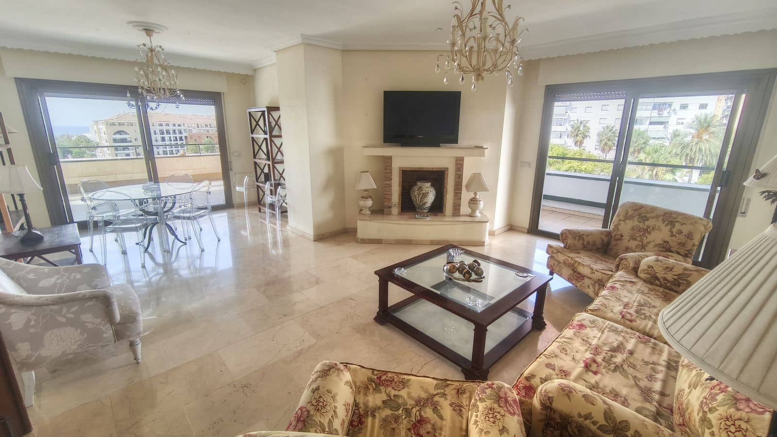 4 soveværelse Lejlighed til salg i San Pedro de Alcantara - € 875.000 (Ref: 9998169)