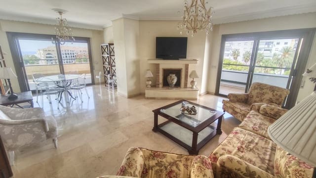 4 soveværelse Lejlighed til salg i San Pedro de Alcantara, Marbella - € 875.000 (Ref: 9998169)