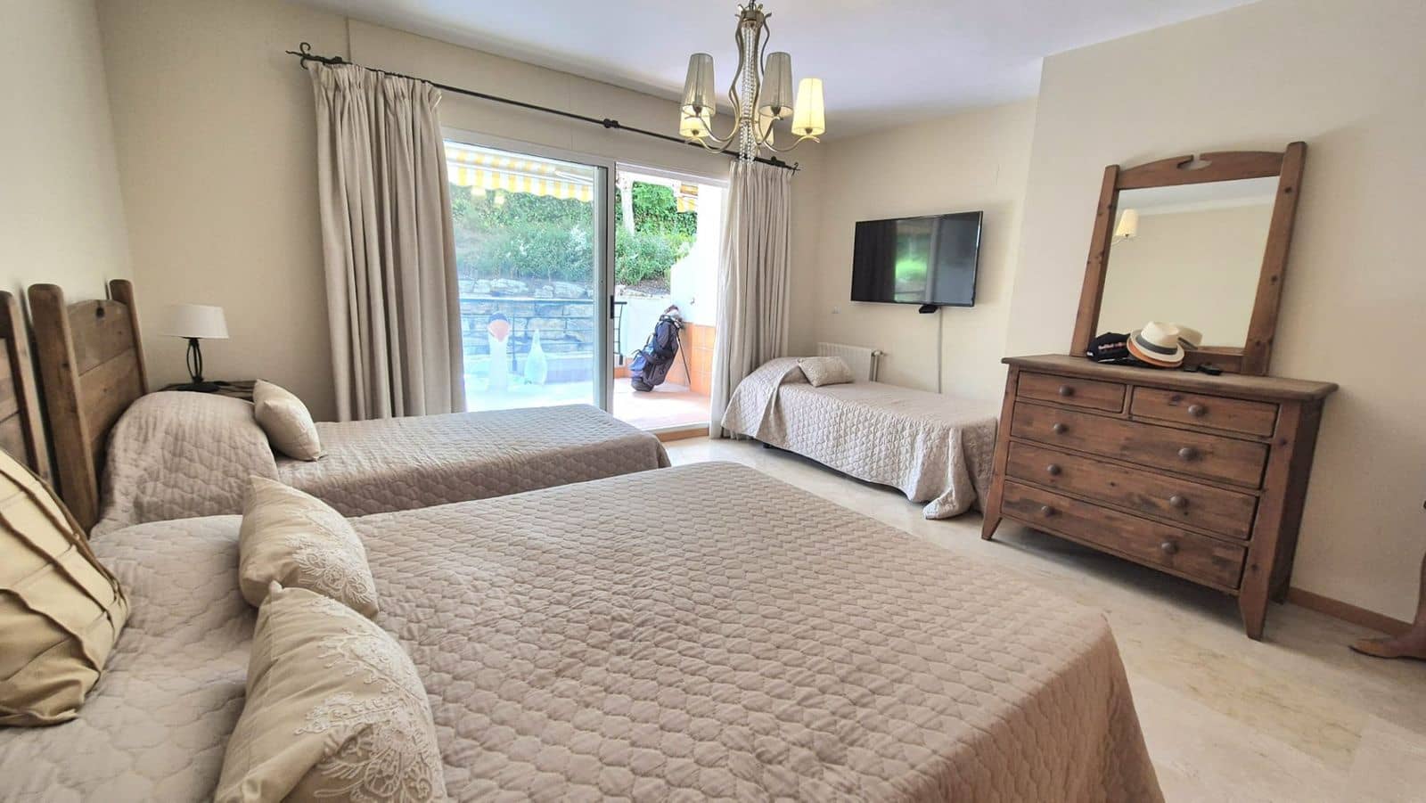 2 soveværelse Lejlighed til salg i San Pedro de Alcantara - € 425.000 (Ref: 9998170)
