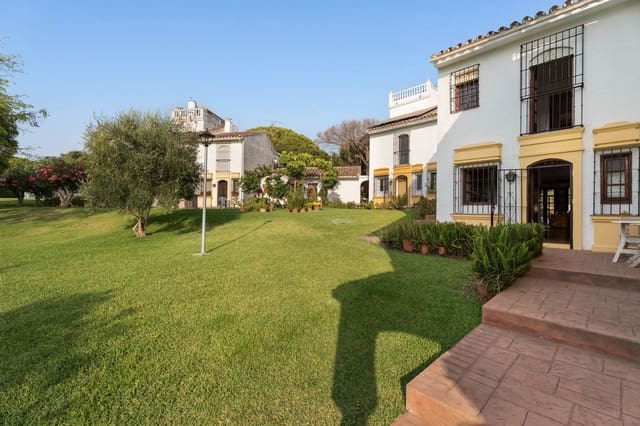 2 sovrum Hus till salu i Elviria, Marbella - 420 000 € (Ref: 9998171)