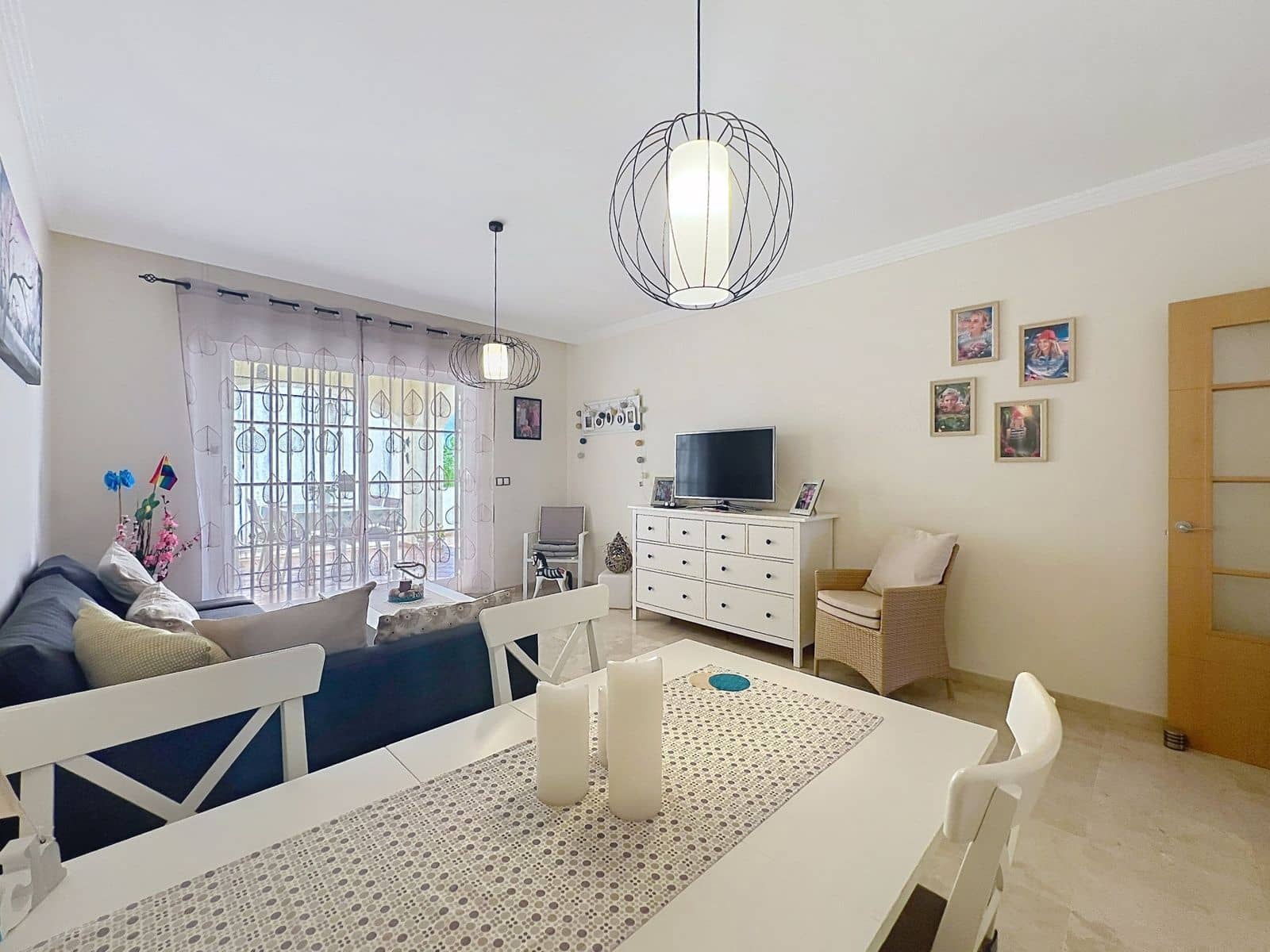 Apartamento de 2 habitaciones en San Luis de Sabinillas en venta - 329.000 € (Ref: 9998175)