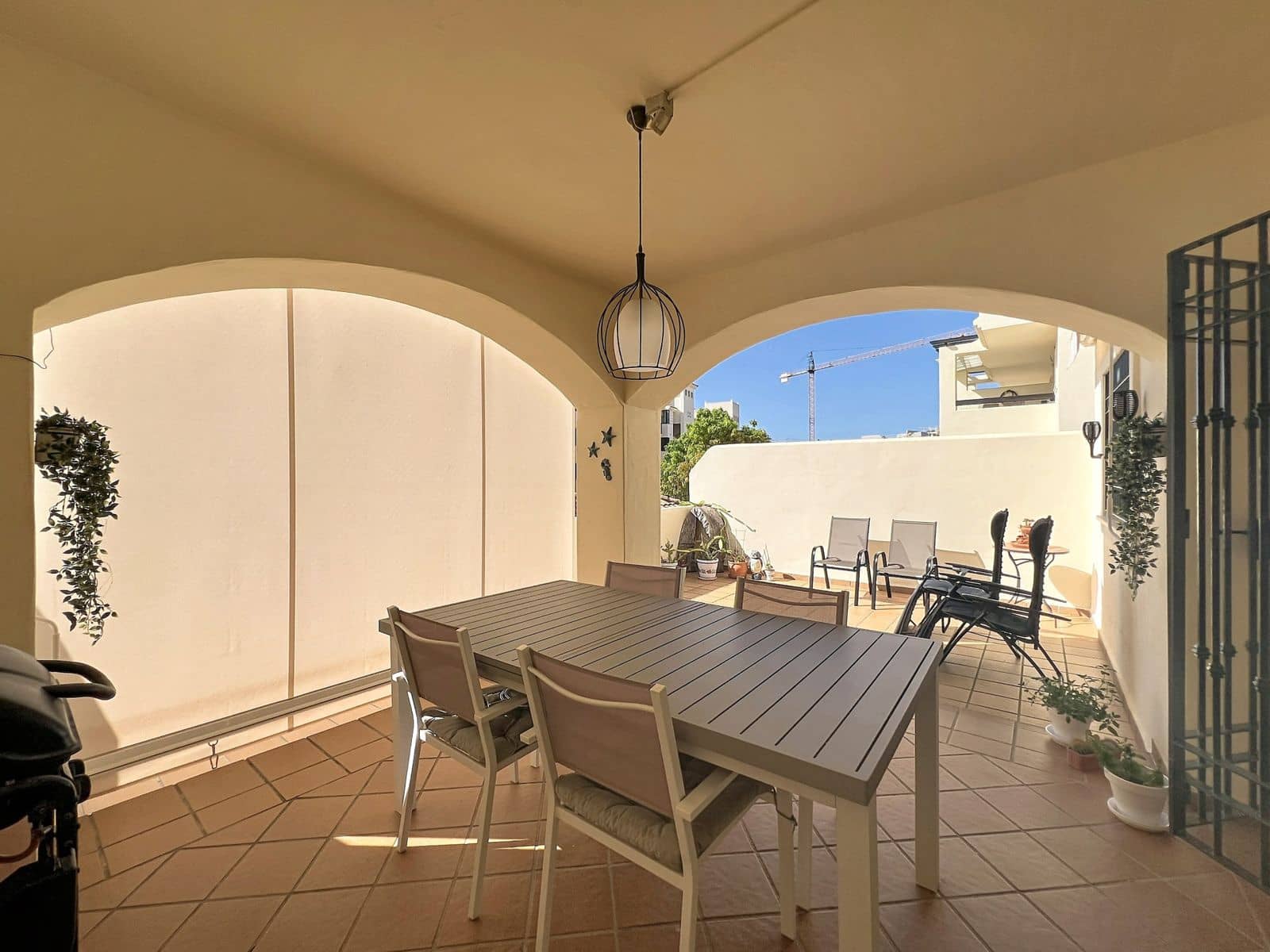 Apartamento de 2 habitaciones en San Luis de Sabinillas en venta - 329.000 € (Ref: 9998175)