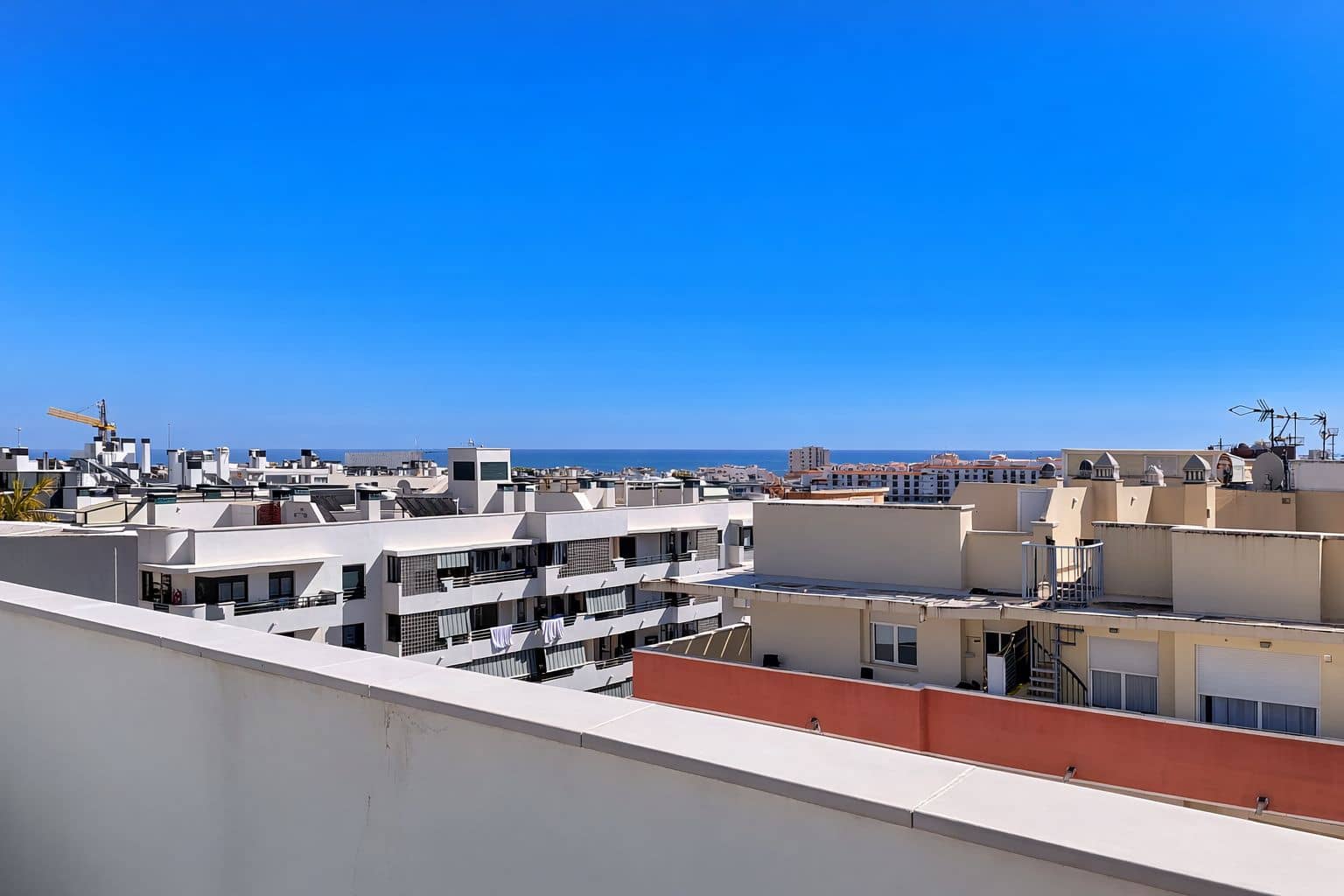 3 soverom Penthouse til salgs i Estepona - € 639 000 (Ref: 9998177)