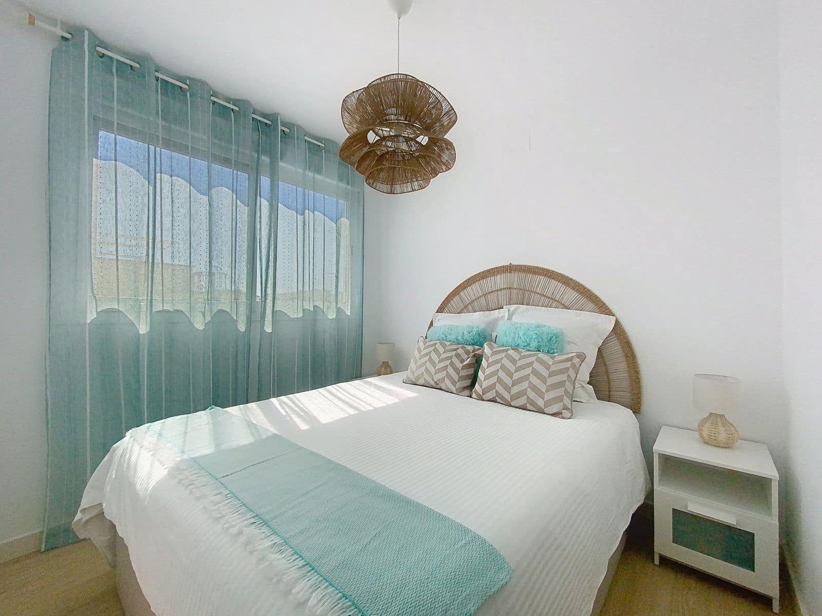 3 soverom Penthouse til salgs i Estepona - € 639 000 (Ref: 9998177)