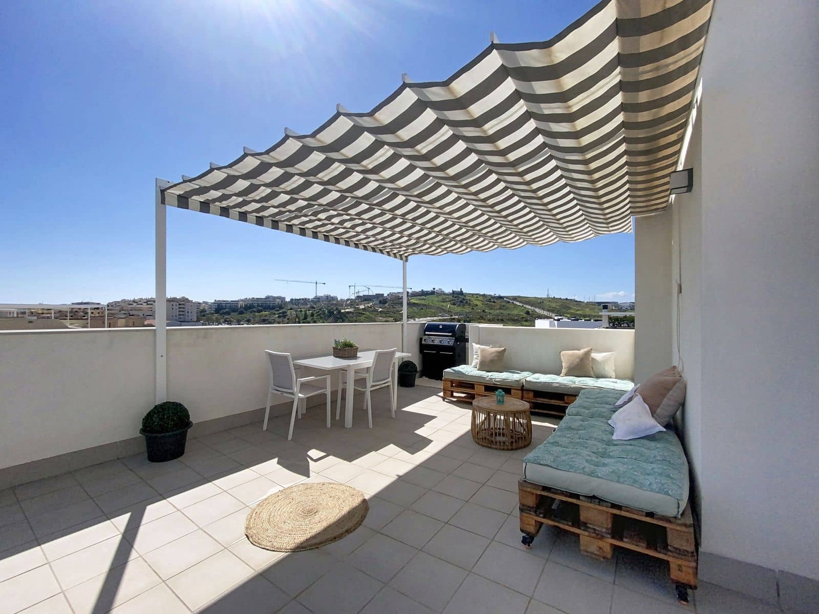 3 soverom Penthouse til salgs i Estepona - € 639 000 (Ref: 9998177)