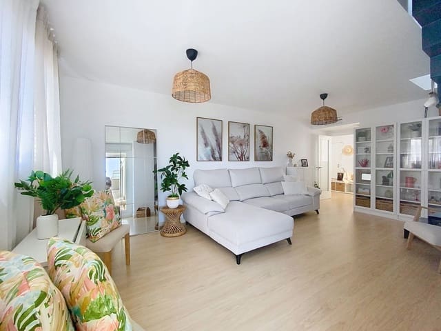 3 soverom Penthouse til salgs i Estepona - € 639 000 (Ref: 9998177)