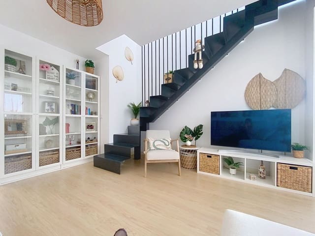 3 soverom Penthouse til salgs i Estepona - € 639 000 (Ref: 9998177)