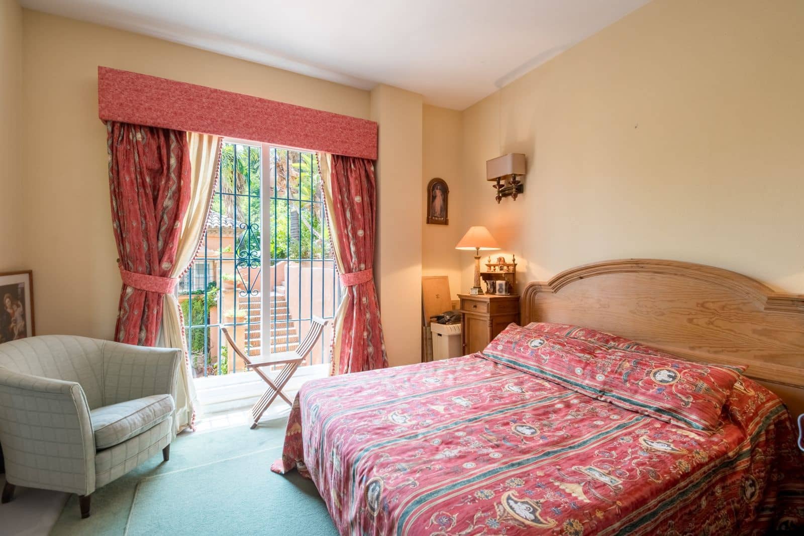Apartamento de 3 habitaciones en Nueva Andalucia en venta - 1.650.000 € (Ref: 9998180)