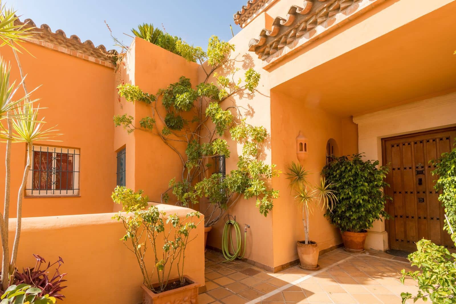 Apartamento de 3 habitaciones en Nueva Andalucia en venta - 1.650.000 € (Ref: 9998180)