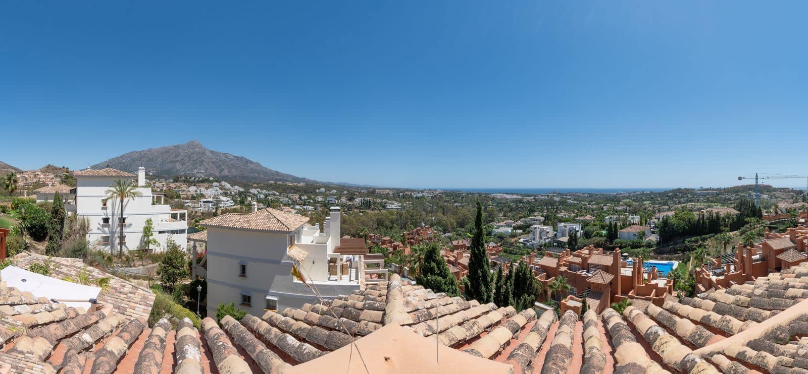 Apartamento de 3 habitaciones en Nueva Andalucia en venta - 1.650.000 € (Ref: 9998180)