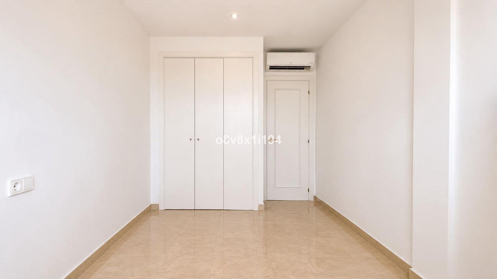 2 bedroom Apartment for sale in Manilva - € 285,000 (Ref: 9998183)
