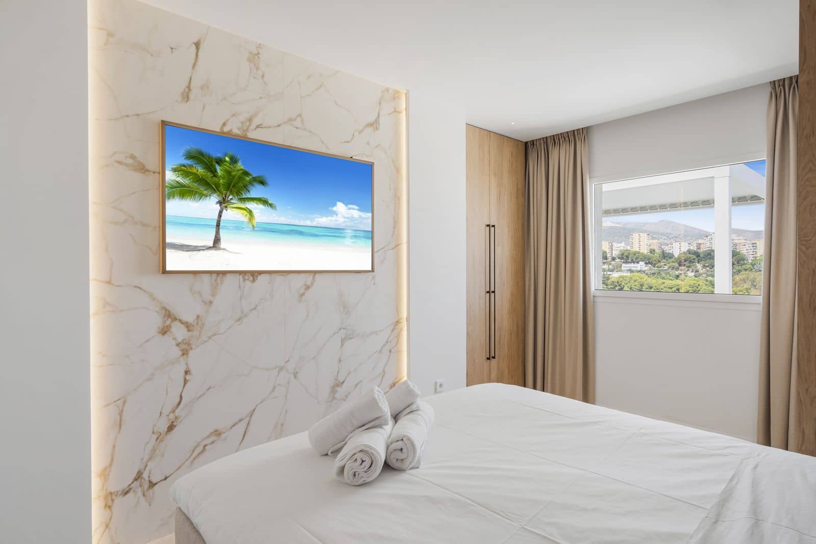 3 soverom Penthouse til salgs i Benalmadena Costa - € 1 650 000 (Ref: 9998184)