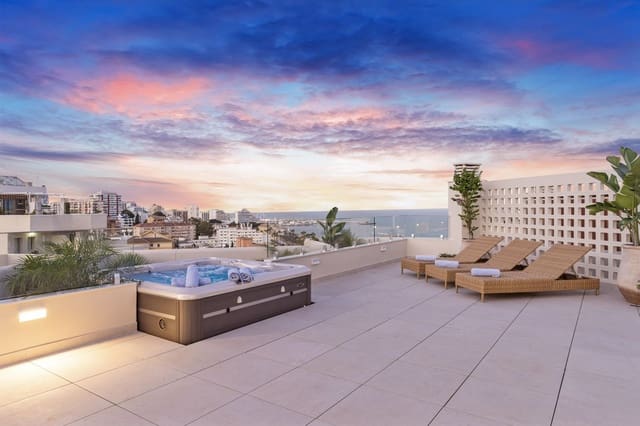 3 soverom Penthouse til salgs i Benalmadena Costa, Benalmádena - € 1 650 000 (Ref: 9998184)