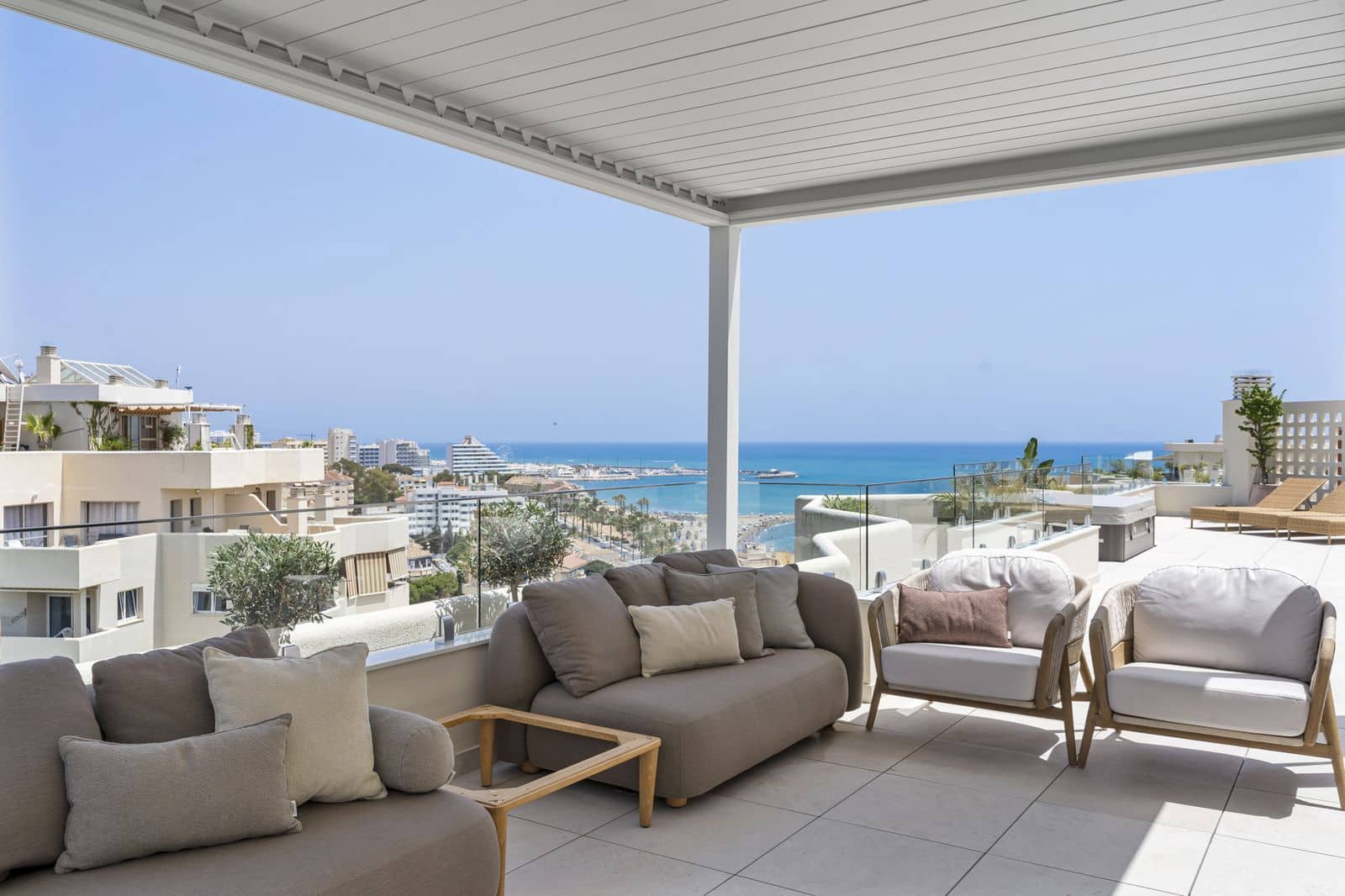 3 soverom Penthouse til salgs i Benalmadena Costa - € 1 650 000 (Ref: 9998184)