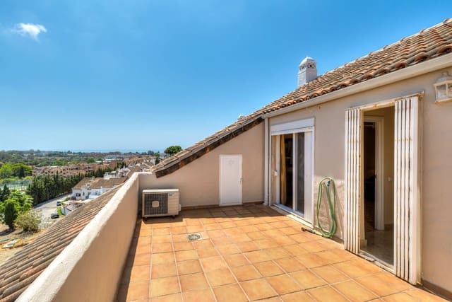 3 soveværelse Penthouse til salg i Estepona - € 480.000 (Ref: 9998186)