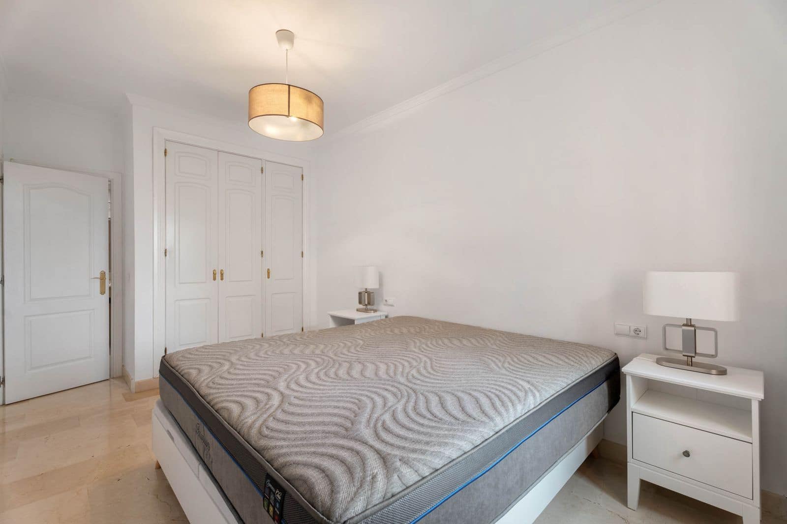 3 slaapkamer Appartement te koop in Elviria - € 369.000 (Ref: 9998194)