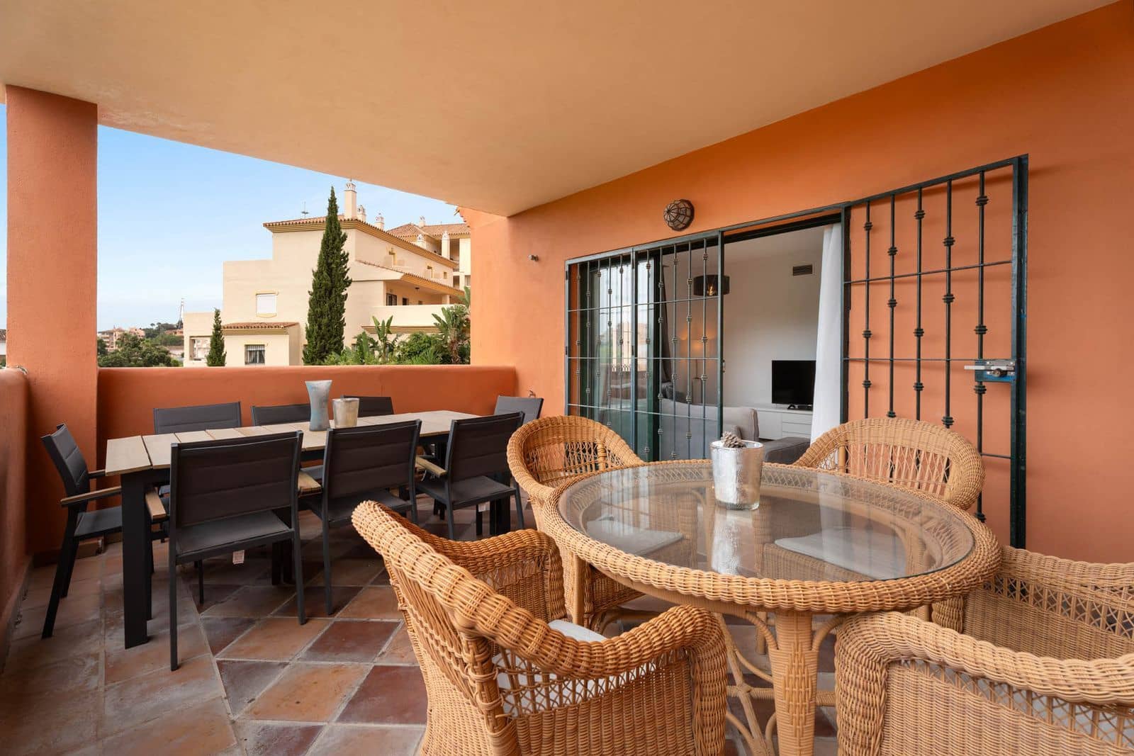 3 slaapkamer Appartement te koop in Elviria - € 369.000 (Ref: 9998194)