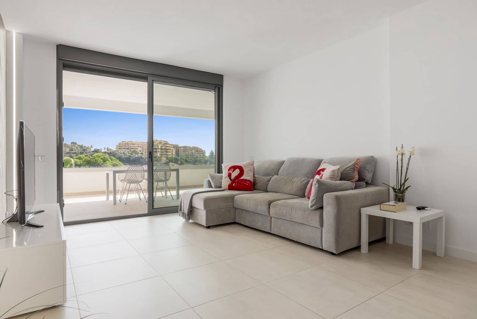 2 bedroom Penthouse for sale in New Golden Mile - € 495,000 (Ref: 9998200)