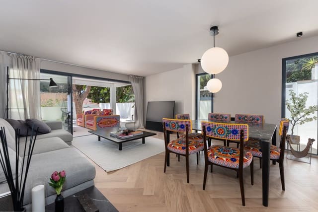 4 soveværelse Villa til salg i Calahonda, Mijas - € 1.925.000 (Ref: 9998202)
